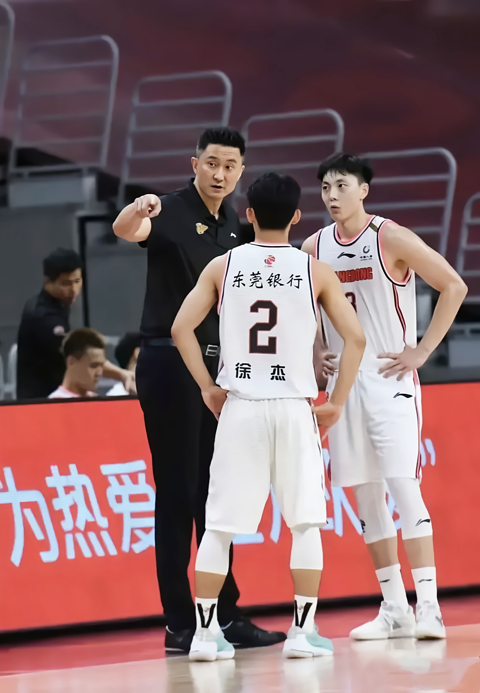 广东宏远历年队员名单-ayx爱游戏体育app