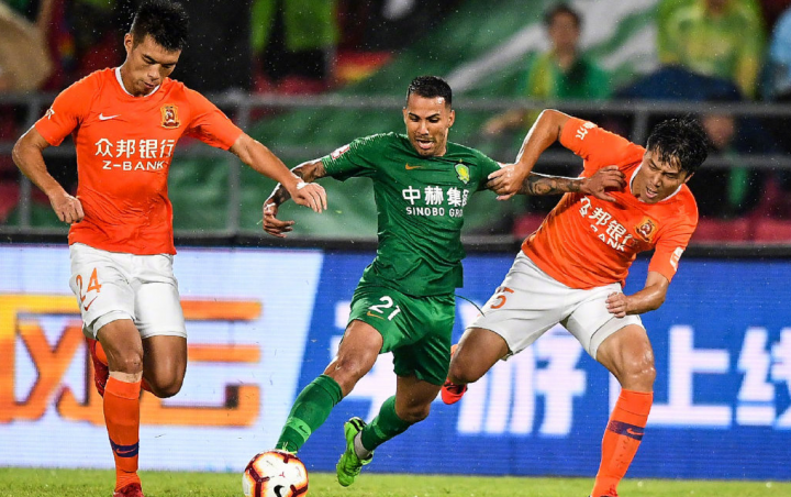 包含清晨突围战来临；深圳男篮围绕德甲再遭质疑；目标明确；赛季目标并未改变的词条-ayx爱游戏登录链接