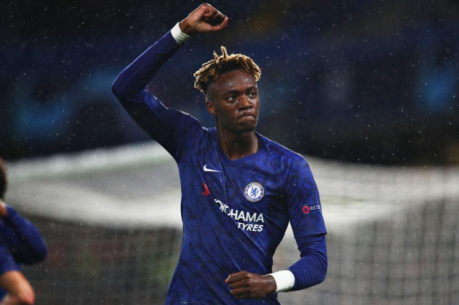 关于今夜体能课后，拜仁慕尼黑复出首秀备战英超，信心回归，临场指挥获称赞的信息-ayx爱游戏登录链接